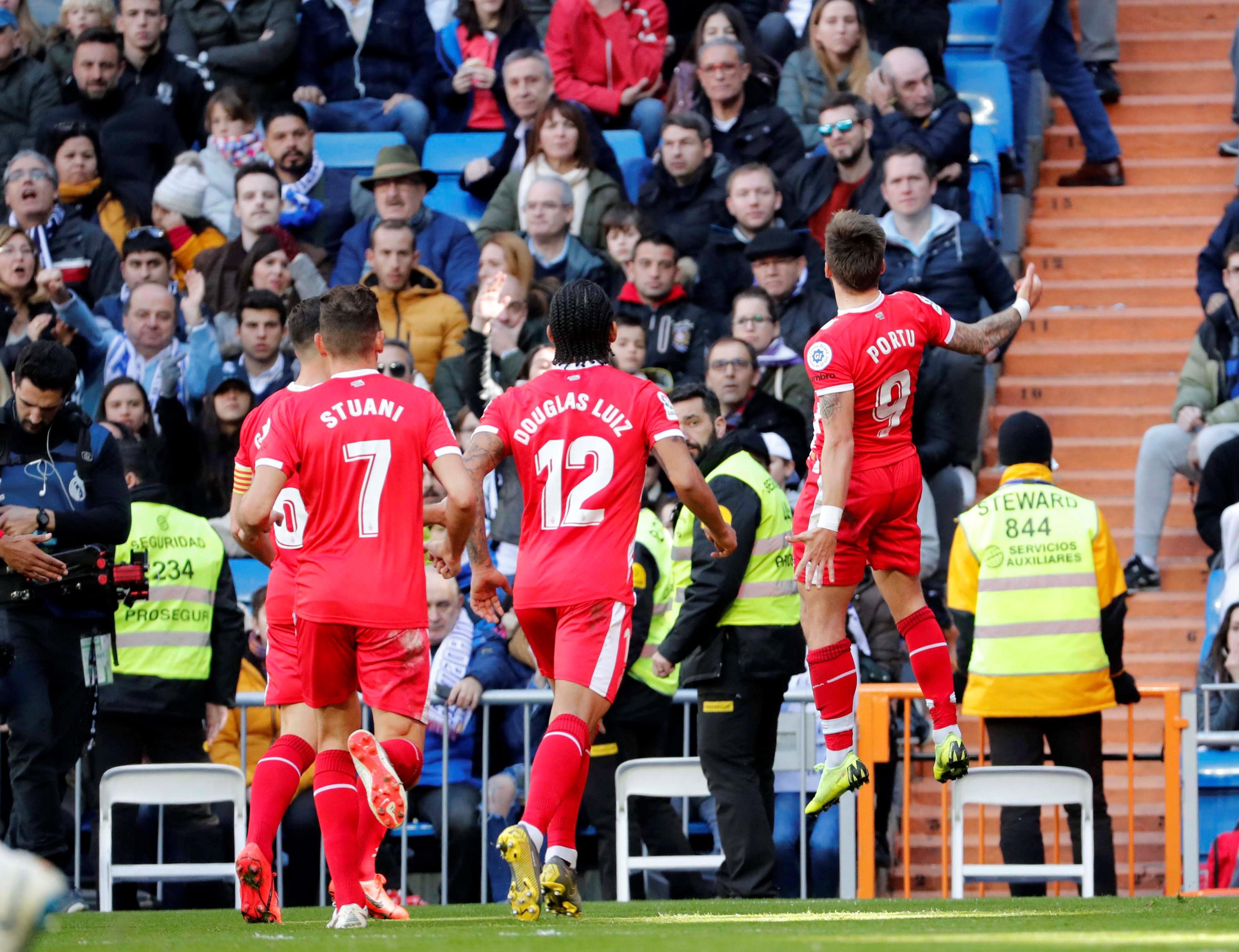 一個層次的 一個層次的